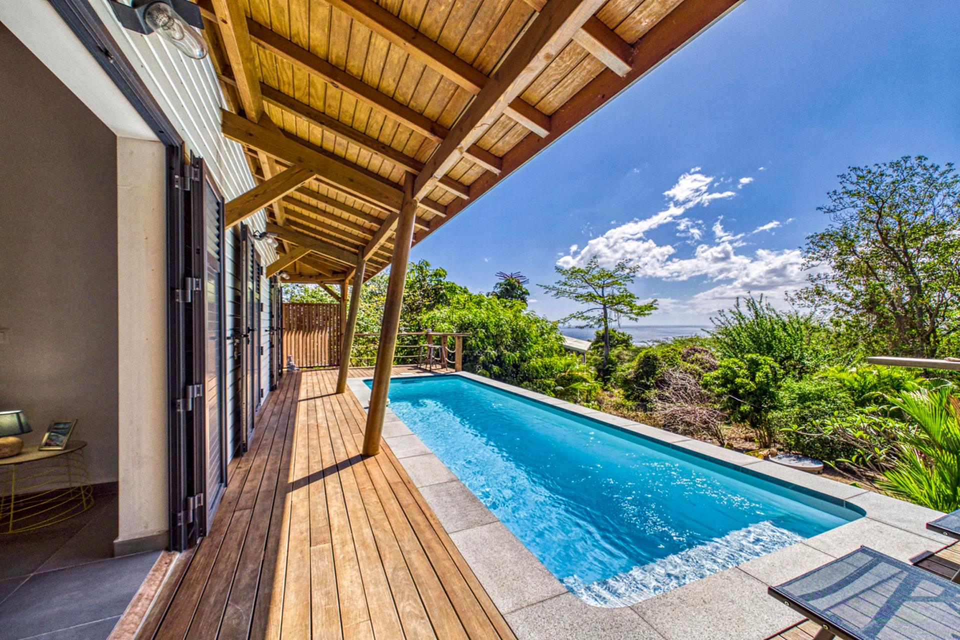 1.Location villa piscine vue mer 3 chambres Deshaies Guadeloupe